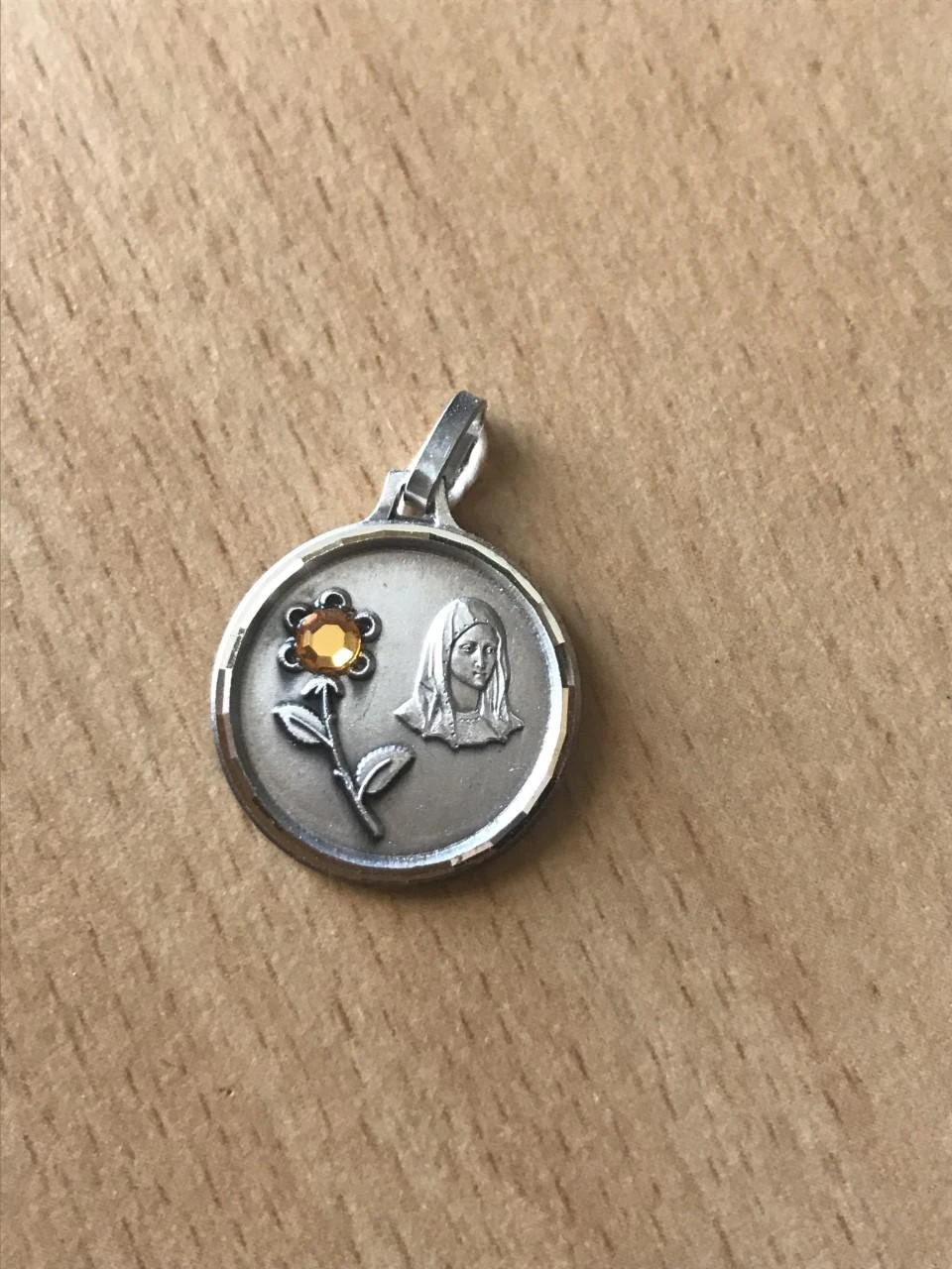 Médaille pendentif pendant colgante hanger siogairlin pingente anhanger Vierge f